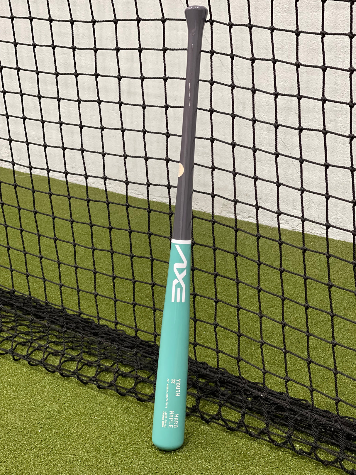 Axe Pro Series Youth Maple Wood Baseball Bat  | -7 | Flared Handle